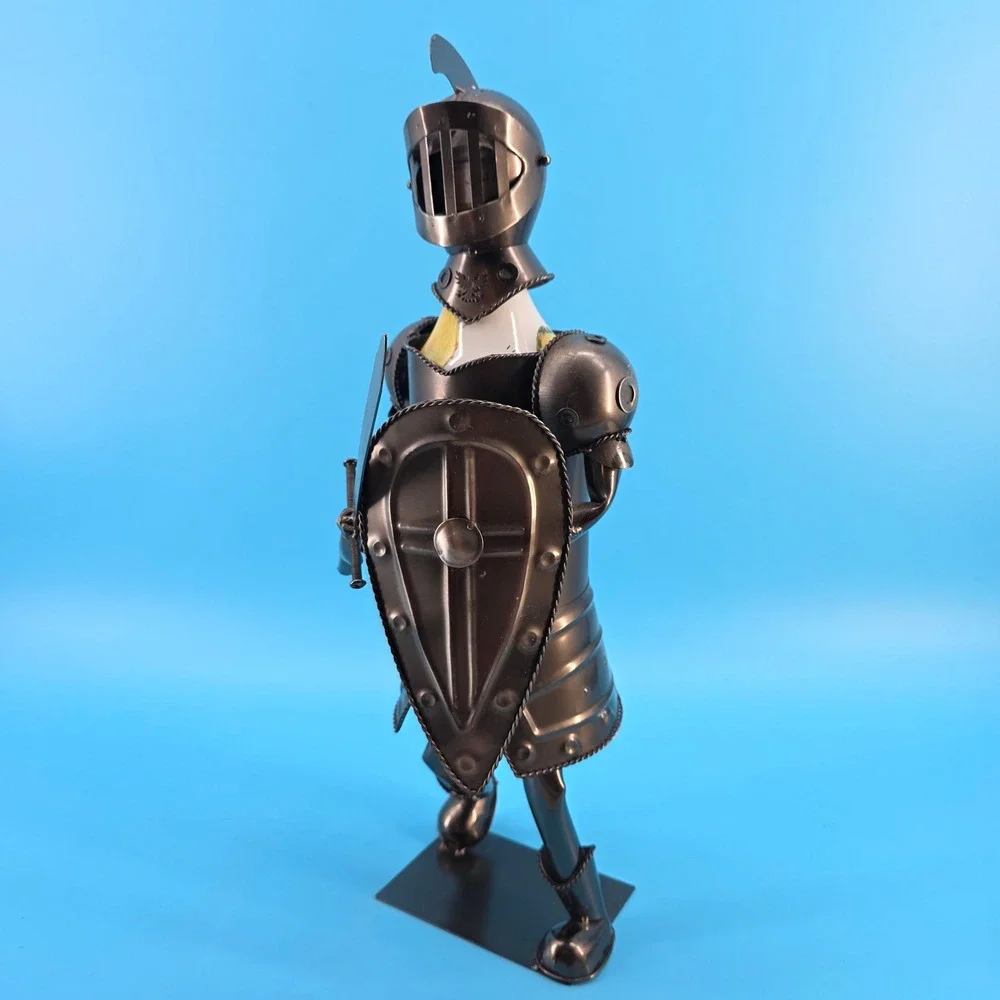 N/A handcrafted metal